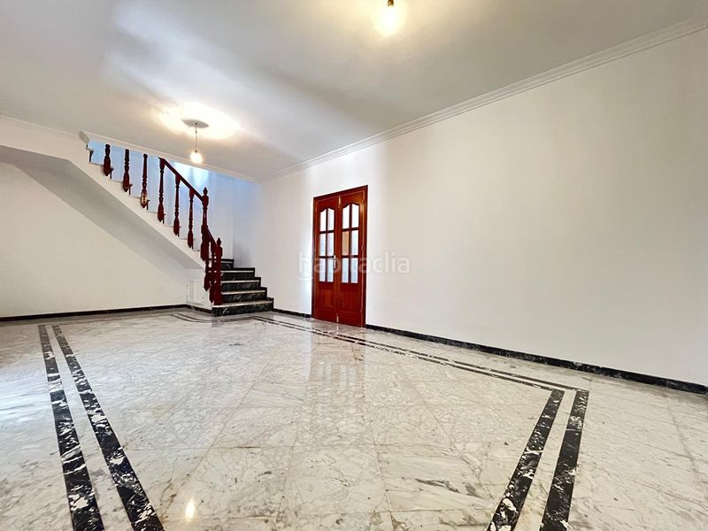Foto f7b4231a-970b-4161-9bc4-91bee99280d4. Casa amb aparcament a Arco Norte - Avda España Dos Hermanas