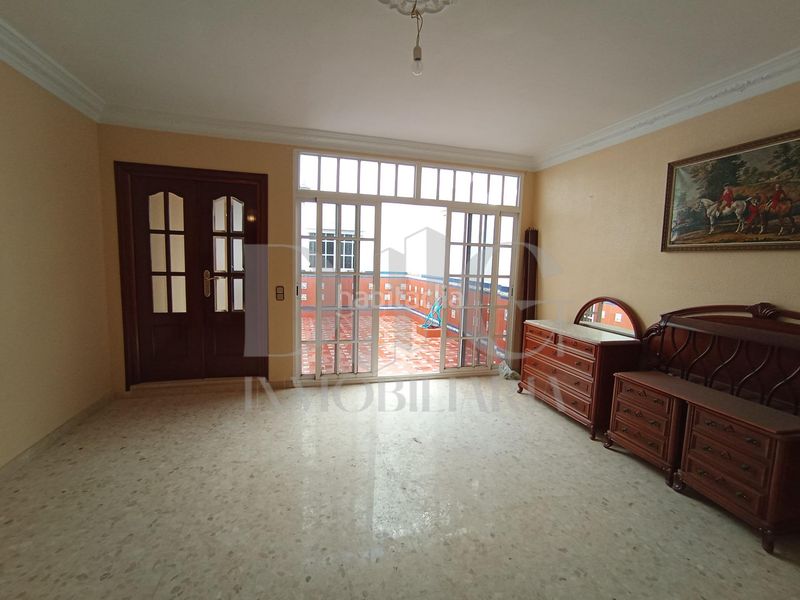 Foto dd0f1be6-01f8-4118-b99e-67660200d2cd. Casa amb aparcament a El Arenal - La Pólvora Dos Hermanas