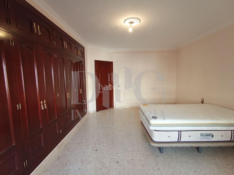 Foto eafba6af-f5ac-4b10-9bf6-bb952083aedd. Casa amb aparcament a El Arenal - La Pólvora Dos Hermanas