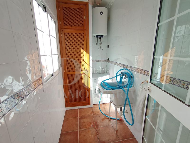 Foto f7ed96fb-9182-4e93-bbf6-52544a033a95. Casa amb aparcament a El Arenal - La Pólvora Dos Hermanas