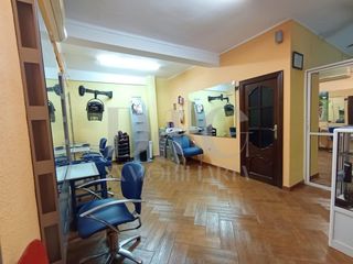 Locale commerciale in Centro - Doña Mercedes