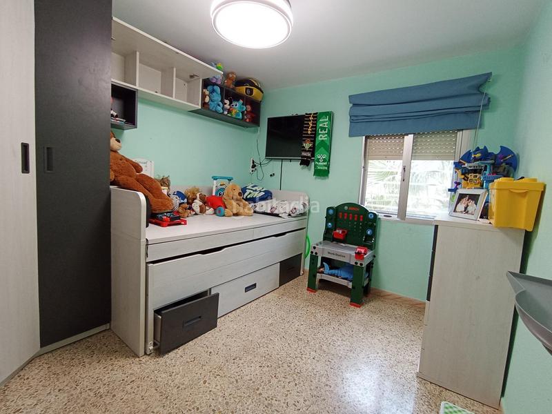 Foto fc18598b-e862-4e0d-b91d-ed51c06626cf. Pis a Centro Montequinto