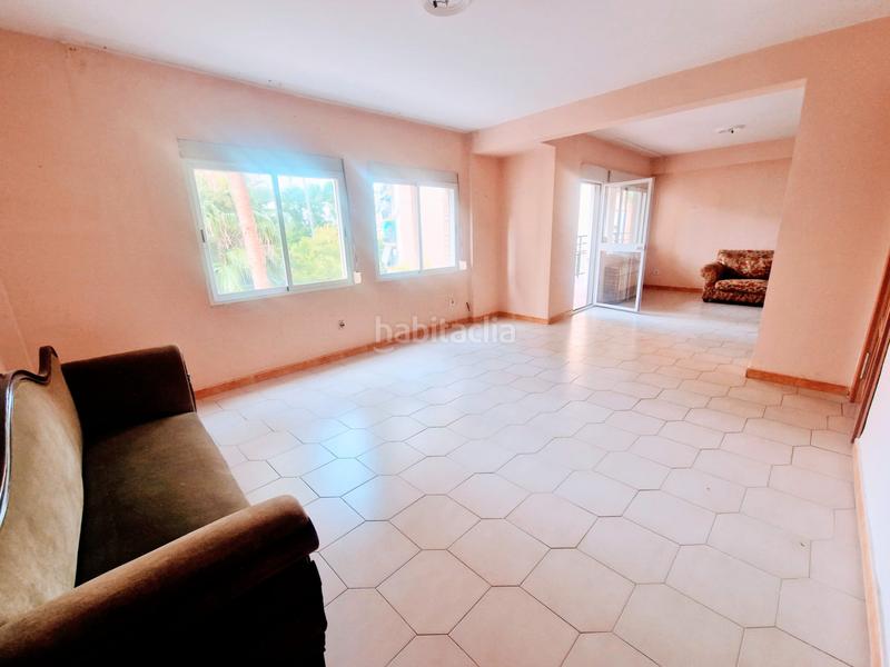 Foto 87d74d7f-2f9b-481c-8242-dfdbd73c5c88. Appartamento con riscaldamento parcheggio piscina in Sevilla