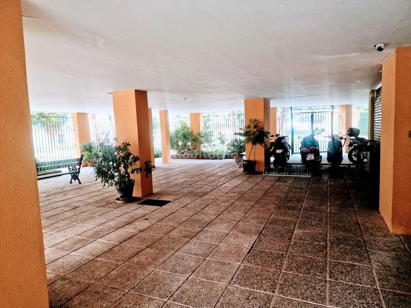 Foto e0dd726d-e9eb-442d-b81a-97be67a87c9e. Flat with heating parking pool in El Porvenir Sevilla