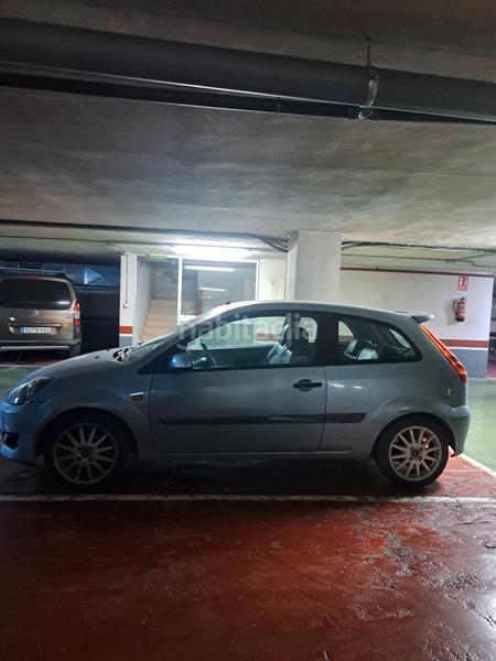 Foto 4501b9e1-e7c1-435a-9858-925b8710b8d7. Aparcament cotxe a Trinitat Valencia