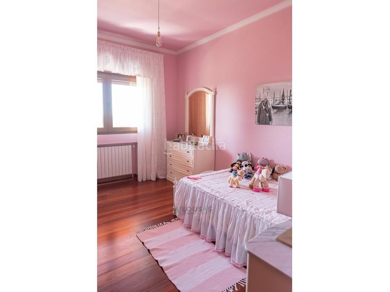 Foto 1971699c-4545-4f0f-8717-268a38bedfa3. Casa amb aparcament a Outeiro de Rei