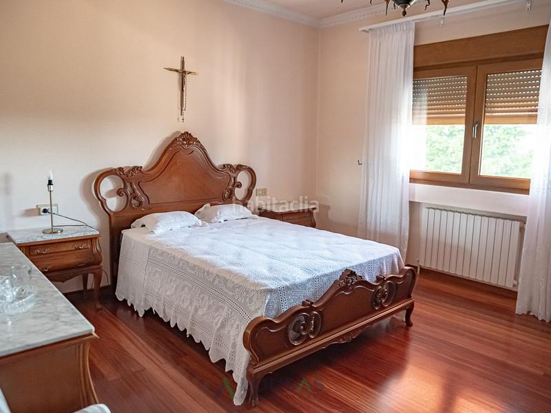 Foto 40c63ad1-5576-4eda-afbd-8c8a0a707e81. Casa amb aparcament a Outeiro de Rei