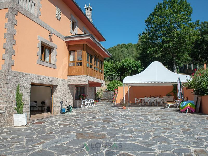 Foto cb3bac61-0b61-4b14-ad15-9d4be9317de7. Casa amb aparcament a Outeiro de Rei