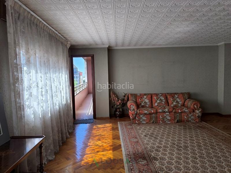 Foto 5b1dd7ff-132e-415c-a3a8-cbf4e9130773. Pis a Monforte de Lemos