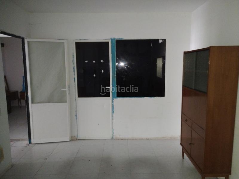 Foto c584d4f9-1d50-4f7b-ba9e-be564c691027. Local commercial dans A Milagrosa Lugo