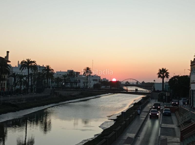 Foto be7bf001-2c26-455a-b970-1866ff1c4b1f. Autoparkplatz in Núcleo urbano Chiclana de la Frontera