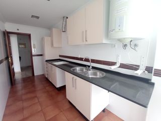 Appartamento in Núcleo urbano. Piso en venta con garaje en el centro de chiclana
