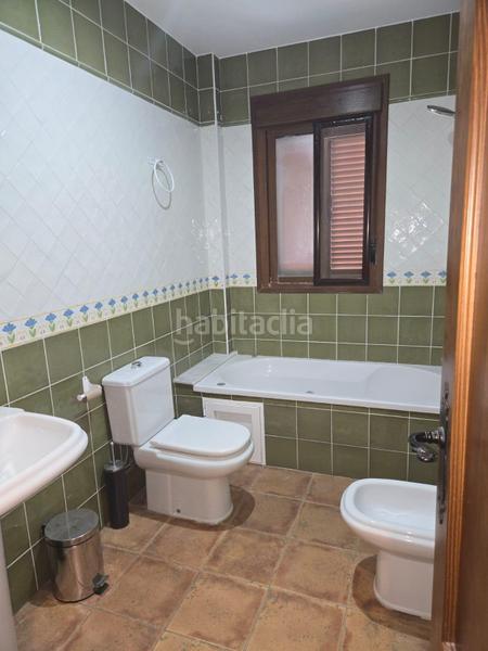 Foto bdb00c50-e00b-42b9-865d-b06d7a301b6e. Chalet avec parking dans Los Gallos Chiclana de la Frontera