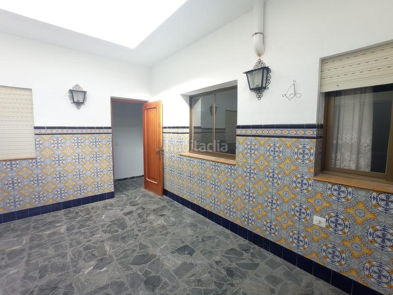 Foto 85b3f89f-884e-49eb-8e81-e4eeeb13a2be. Casa a La Banda - Campo de Fútbol Chiclana de la Frontera