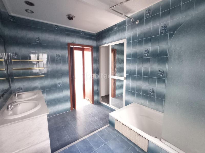 Foto d3a502b6-b8a3-4e29-83ba-b9da66bc1cbe. Casa a La Banda - Campo de Fútbol Chiclana de la Frontera