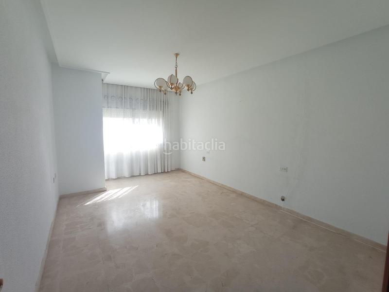 Foto d6550be0-8a73-4929-bef7-dc7e627603a8. Casa a La Banda - Campo de Fútbol Chiclana de la Frontera