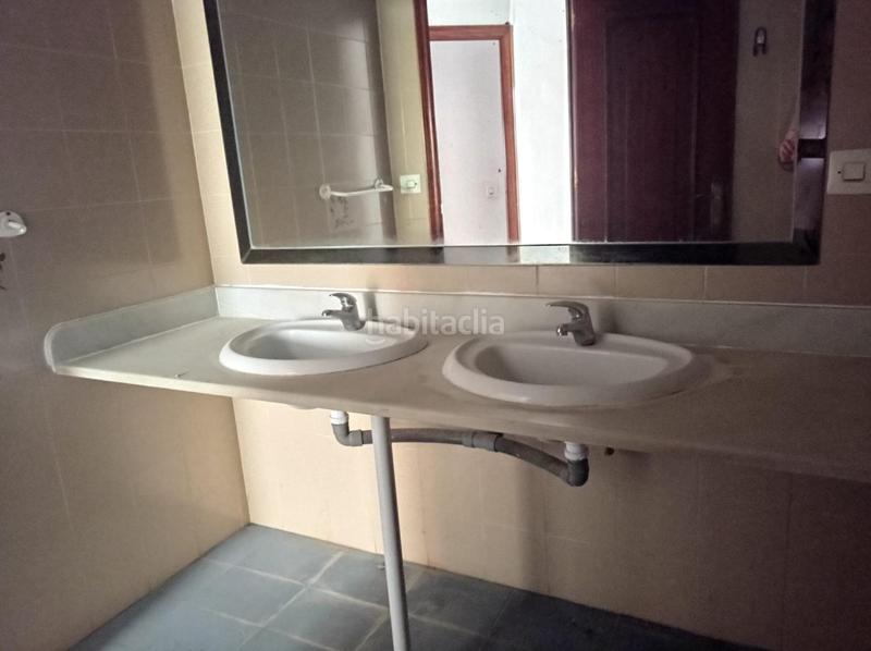 Foto eee4c673-2f23-4a9f-9b1f-cd12a3f2d5c3. Casa a La Banda - Campo de Fútbol Chiclana de la Frontera