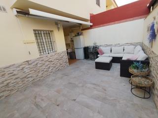 Maison à Caballero Bonald-S. José Obrero-Guadalcacín. Venta casa adosada jerez de la frontera