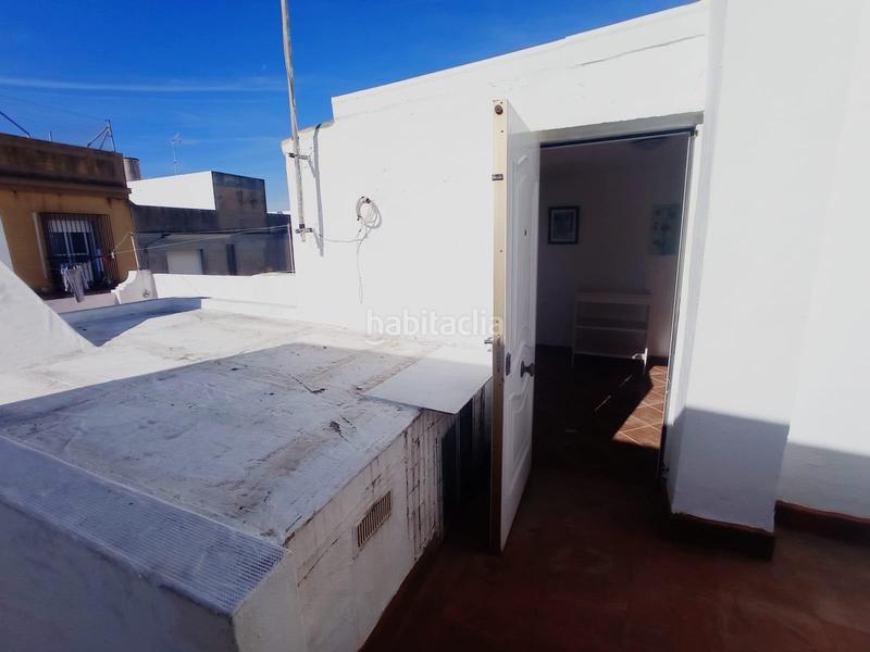 Foto 234c60f4-9e91-4d11-8965-47d13c51ae51. Casa in La Banda - Campo de Fútbol Chiclana de la Frontera