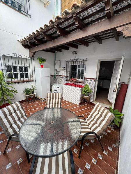 Foto 97550a05-546f-4a9f-aba1-b6a007d6511d. Casa amb aparcament a La Banda - Campo de Fútbol Chiclana de la Frontera