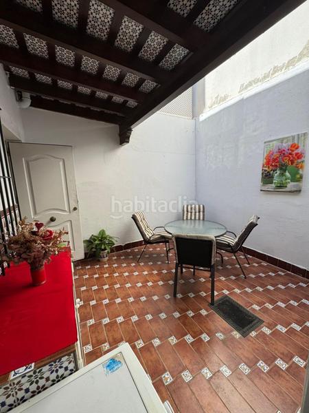 Foto b898826c-52e0-472e-acbb-a9c9b1b4e68c. Casa amb aparcament a La Banda - Campo de Fútbol Chiclana de la Frontera