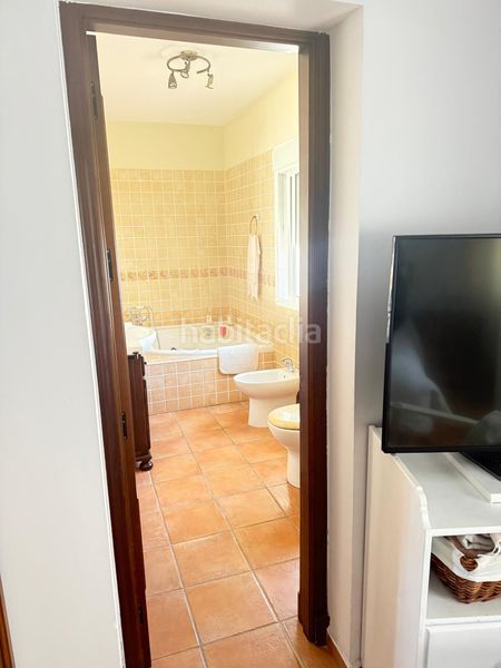 Foto 1388ec64-d788-476f-8621-e937abb699bd. Chalet venta de chalet urbano ctra. la barrosa en Chiclana de la Frontera