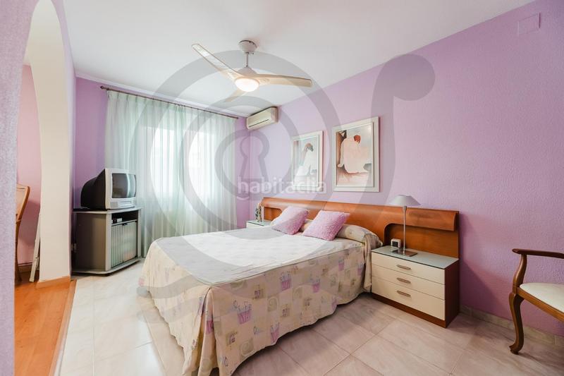 Foto 6f5df055-0658-443f-ba89-bef4324cc877. Casa adossada amb calefacció aparcament a Entrepinos Eliana (l´)