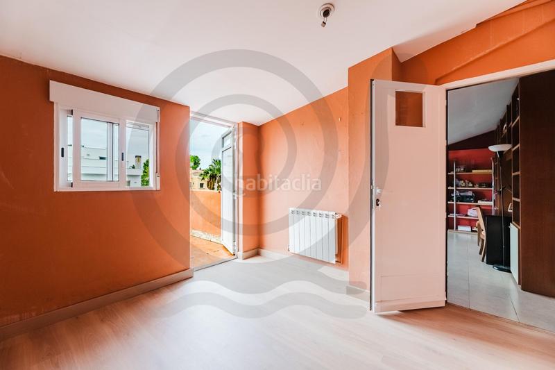 Foto 7e414834-b5e7-4639-846d-5b64840f8325. Casa adossada amb calefacció aparcament a Entrepinos Eliana (l´)