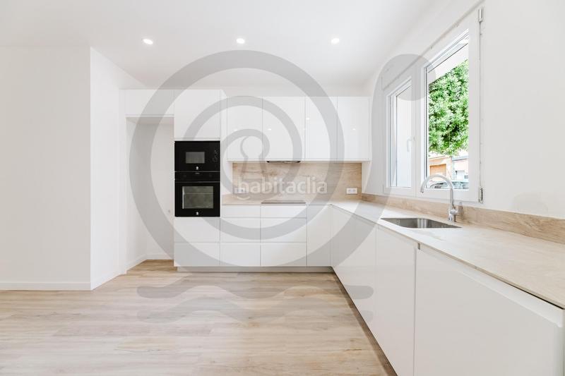 Foto 4ebf0024-fd47-42f5-85a9-209351ddb56b. Planta baja simas turia vende vivienda en planta baja. en Pobla de Vallbona (la)