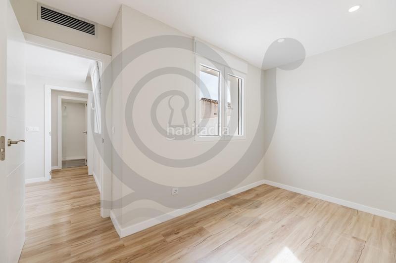 Foto 9cdebd24-2823-4f94-9810-55f93cc95cd0. Planta baja simas turia vende vivienda en planta baja. en Pobla de Vallbona (la)