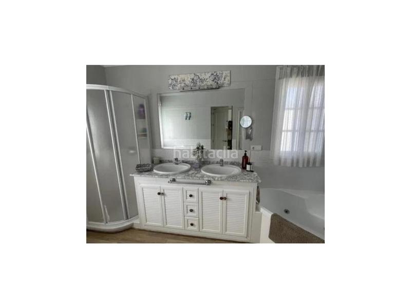 Foto 11360232-fe29-4c34-8a1c-95aaee0c55ad. Chalet con parcheggio in Sancti Pietri Chiclana de la Frontera