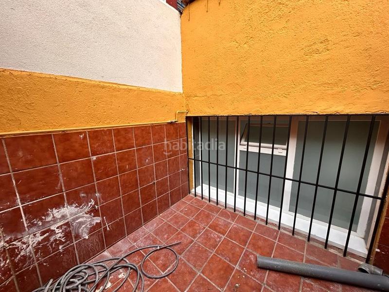 Foto 740d3265-d98e-4a04-8127-0648c4405b23. Locale commerciale in calle josue lillo 37 in San Diego Madrid