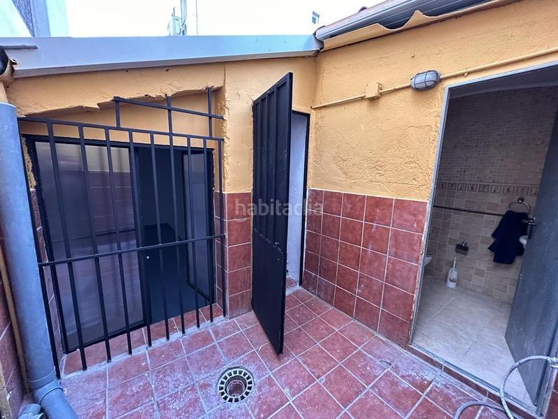 Foto e196fe0a-6e3c-40dd-b2c5-040e3339ccb9. Locale commerciale in calle josue lillo 37 in San Diego Madrid