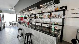 Traspàs Local Comercial a Torviscas Bajo. Bar cafetería establecido en venta en torviscas bajo, costa adej