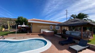 Masia a La Quinta - Taucho. Fincavilla en venta en taucho, adeje  vistas panorámicas al mar