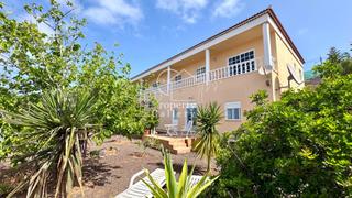 Casa a Tijoco Bajo. Propiedad versátil con dos apartamentos independientes en venta