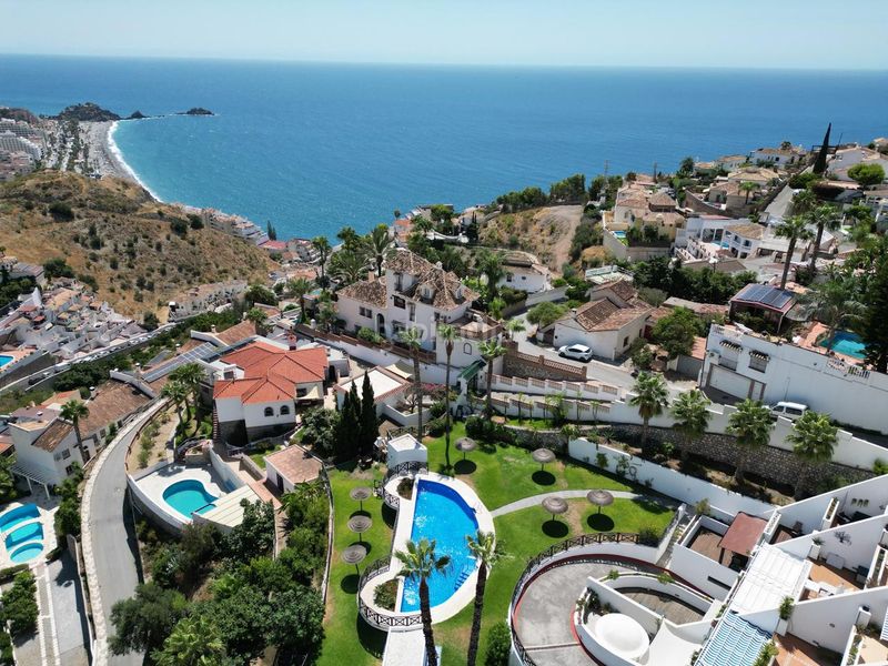 Foto e02eef52-5292-43ce-8c86-b1fddea6de3a. Apartament amb aparcament piscina a Cotobro Almuñécar
