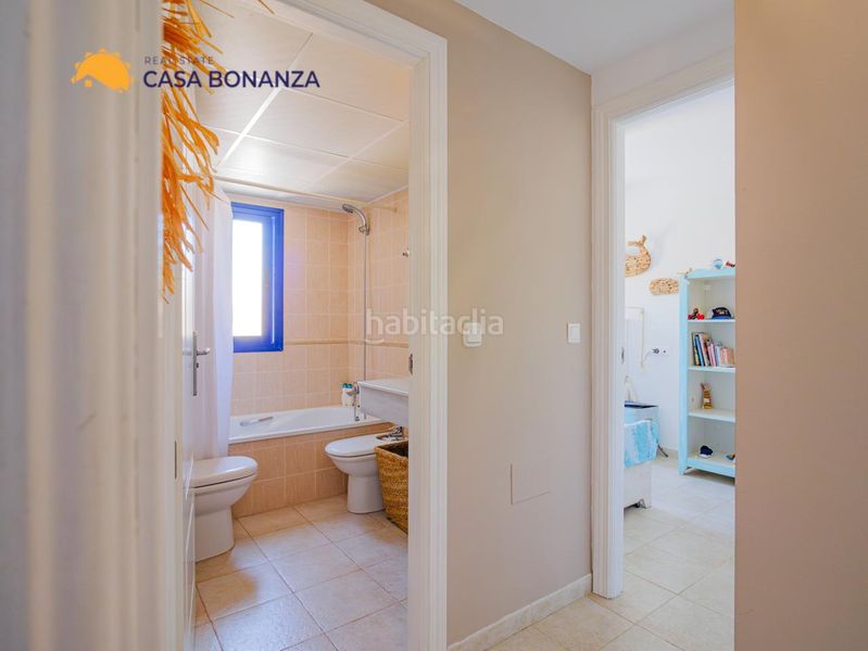 Foto fd2131c3-d97d-444a-8864-9d51b8e0b661. Apartament amb aparcament piscina a Cotobro Almuñécar