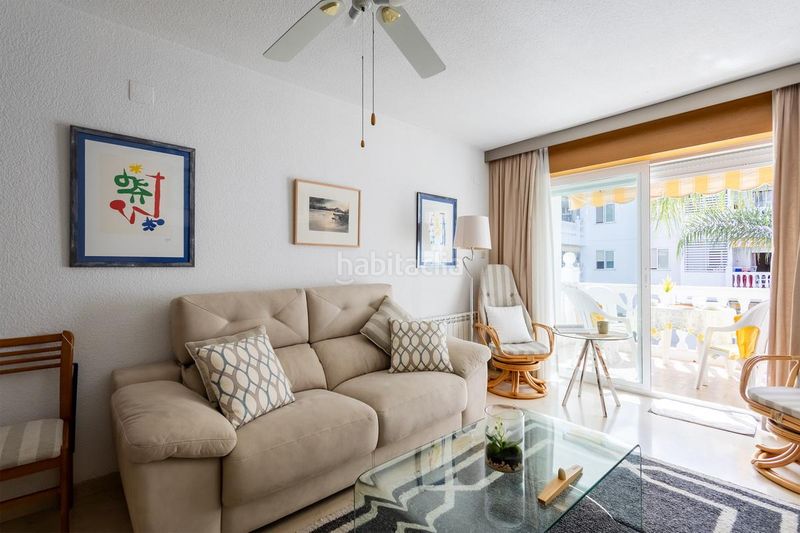 Foto bb864f7d-ab7c-4444-a7d3-a122198cd1b5. Apartament amb aparcament a Almuñecar centro Almuñécar