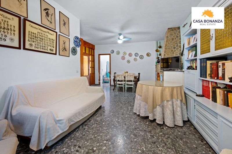 Foto f750211d-d03d-4dba-9043-df5de8333a70. Casa a Jete