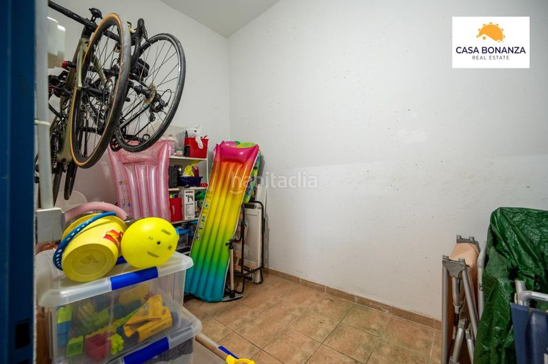 Foto 99db1f00-ccab-4ce4-b15f-f8c211dbf618. Apartament amb aparcament piscina a Velilla - Velilla Taramay Almuñécar
