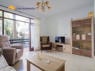 Appartement  Avenida andalucía. Amplio piso en plaza de los magnolios