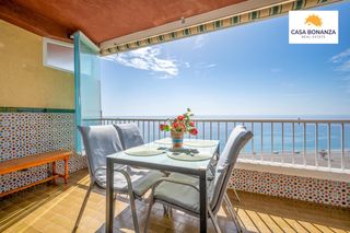 Piccolo appartamento  Paseo de velilla. Apartamento junto a la playa con impresionantes vistas al mar