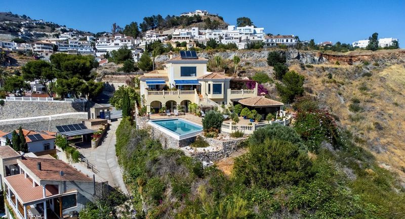 Foto ca783530-4b96-4701-95d5-a0649dff8867. Haus mit pool in Cotobro Almuñécar