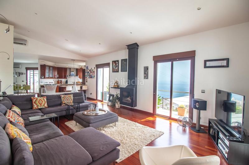 Foto aed35e62-2f34-4ff5-b218-6667f720aa87. Casa amb piscina a Cotobro Almuñécar