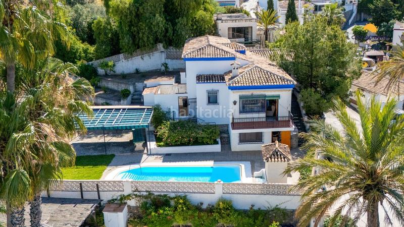 Foto fcf1fa79-a31a-4f53-8f61-7b86e8632186. Casa villa soleada con jardín y piscina en Velilla - Velilla Taramay Almuñécar