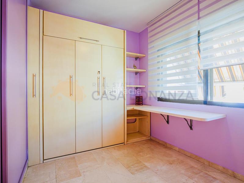 Foto a4f51d05-c957-40df-ac21-26a112d2f879. Piso amplio piso céntrico con 3 dormitorios cerca de la playa, el mercado y el casco antiguo. en Almuñécar