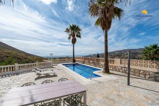 Maison  El pago de cerrajón. Villa de una sola planta recién renovada en molvízar  con piscin