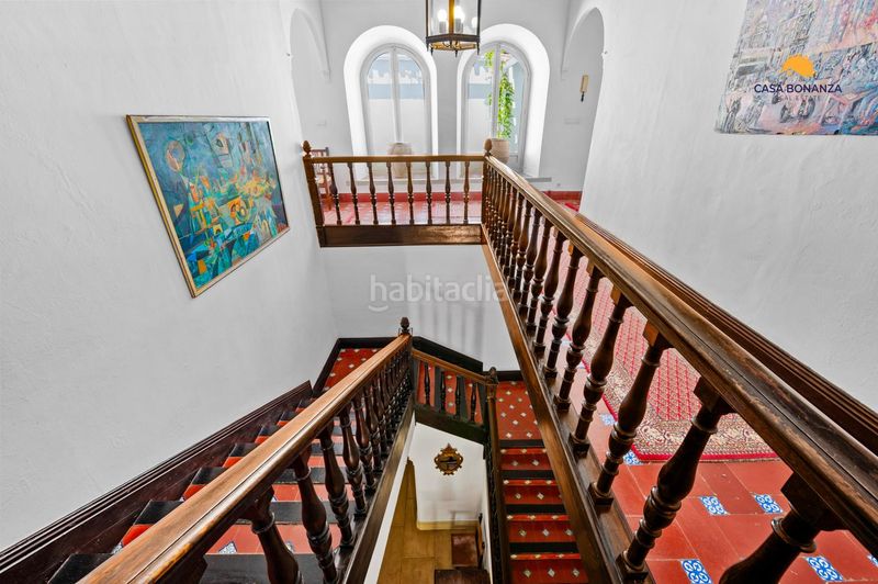 Foto 7fa89e92-e7bb-45f2-9c75-e6690be1f74d. Edifici a Otívar
