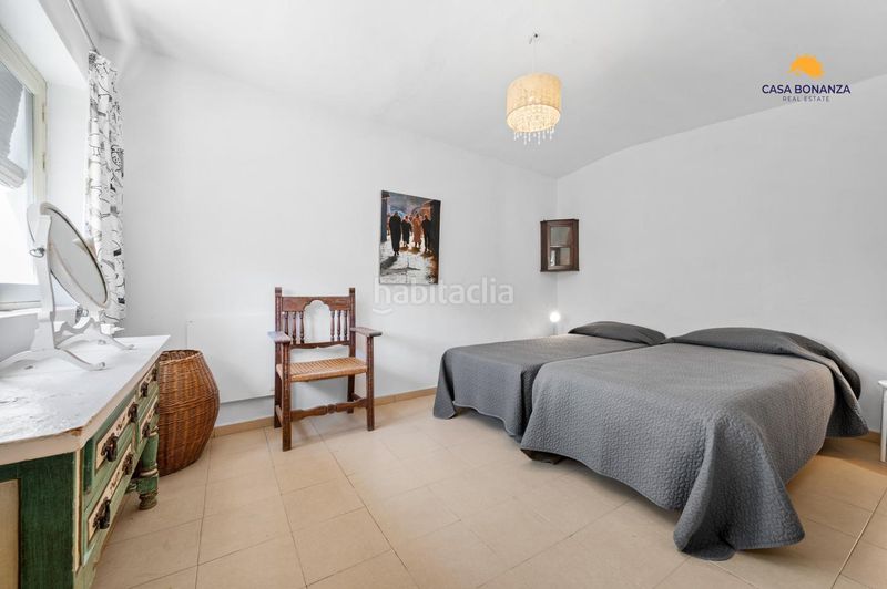 Foto a3c07fe1-a01c-4c6b-9815-874ef4174817. Edifici a Otívar